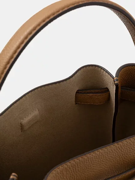 Кожаная сумка Tory Burch бежевая