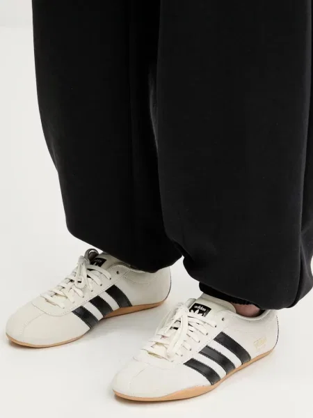 Спортивні штани adidas All SZN з принтом чорний