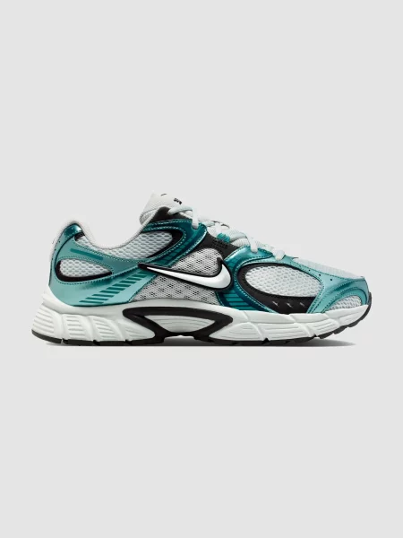 Повседневные кроссовки Nike зеленые