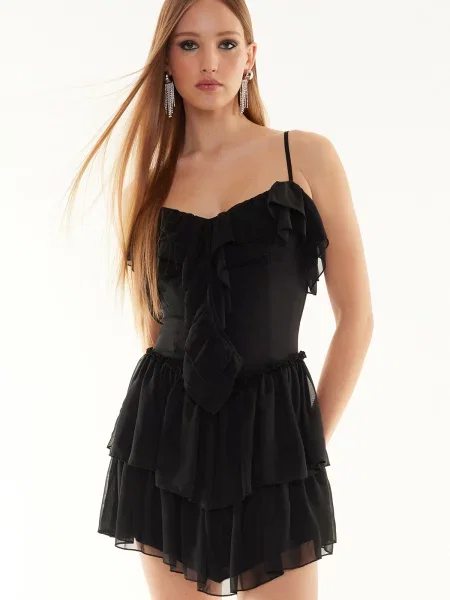 Rochie Trendyol din șifon cu volane în linie A negru