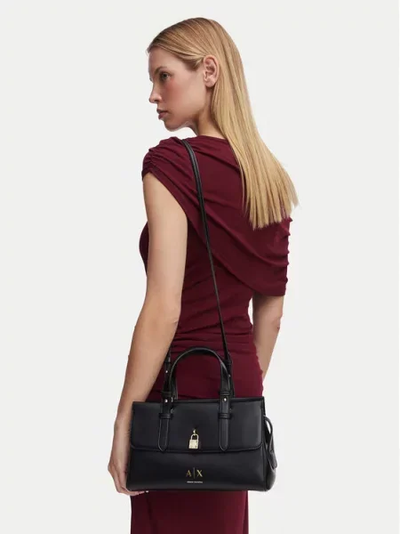 Armani Exchange crossbody torba za žene od imitacije kože crna