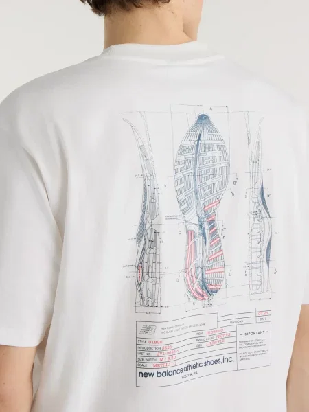 Футболка New Balance біла