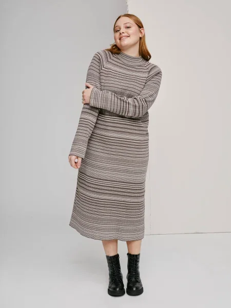 A LOT LESS Rochie tricotat Selina taupe gri