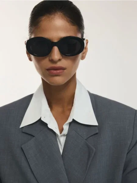 Reserved Ochelari de soare negru