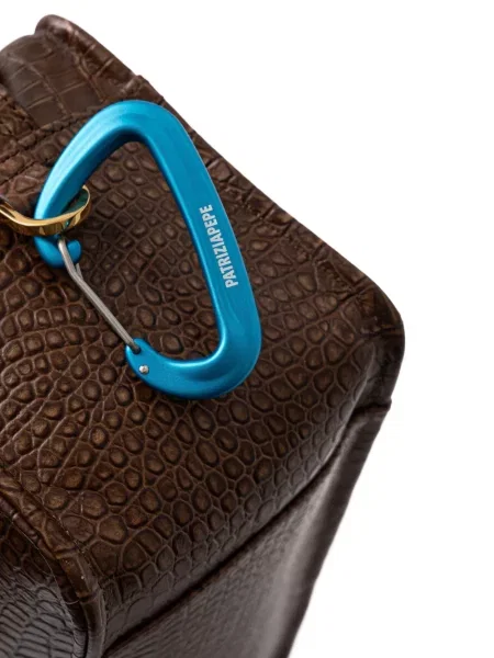 Crossbody kabelka Patrizia Pepe hnedá