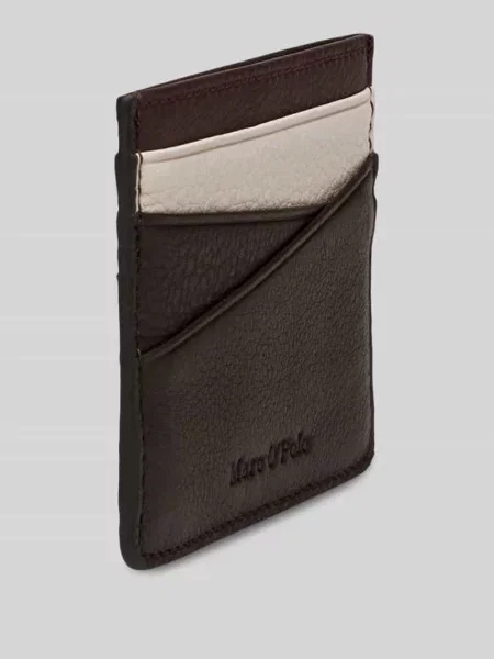 Etui na karty ze skóry bydlęcej nappa z przegródkami na karty Marc O'polo