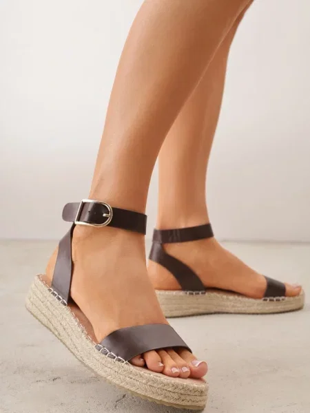 Sandale Jurelle maro