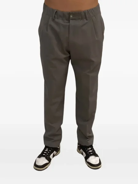 Pantaloni Yes London plisate maro