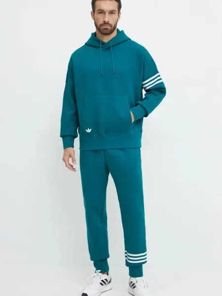 Спортивні штани adidas Originals Neuclassics C Pant з аплікацією зелений