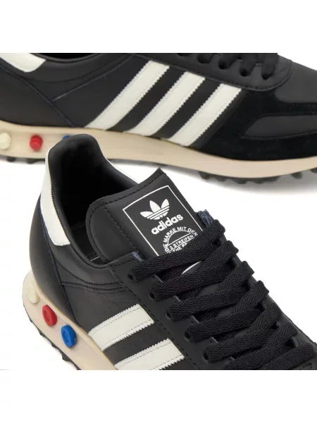 Sneakersy Adidas La Trainer białe