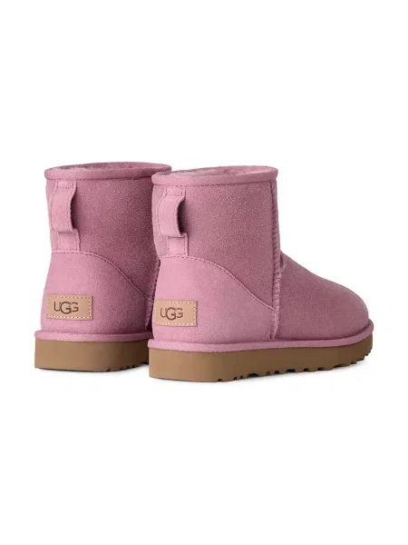 Замшевые классические сапоги Ugg