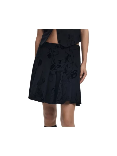 Spódnica Desigual w kwiatki czarna
