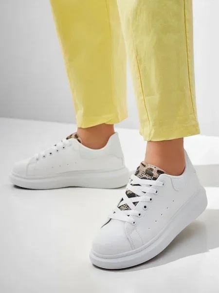 Sneakerși Resti cu platformă alb