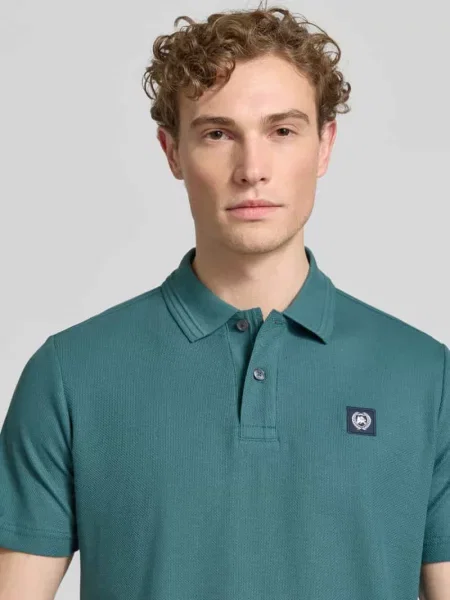 Koszulka polo o kroju regular fit z detalem z logo i listwą guzikową Lerros zielona