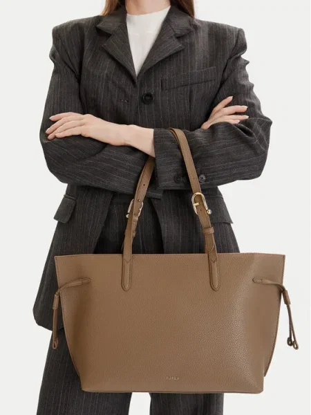 Geantă de mână Furla din piele bej