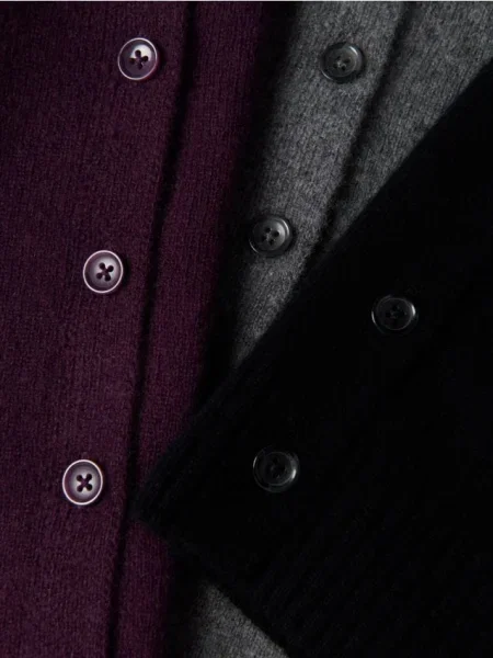 Reserved Wełniany kardigan ciemnofioletowy