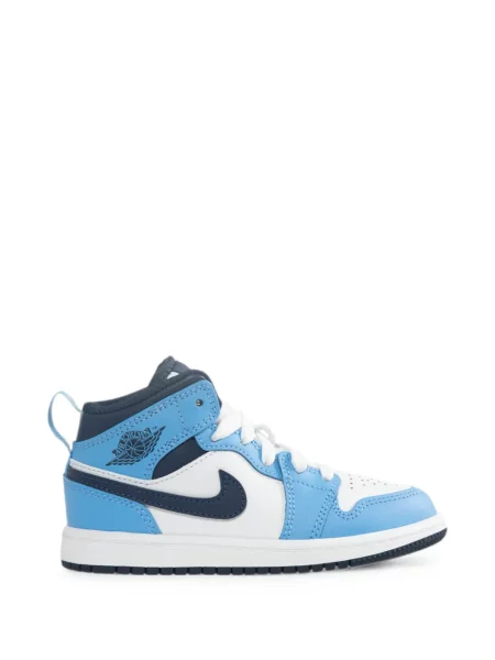 Sneakers Jordan μπλε
