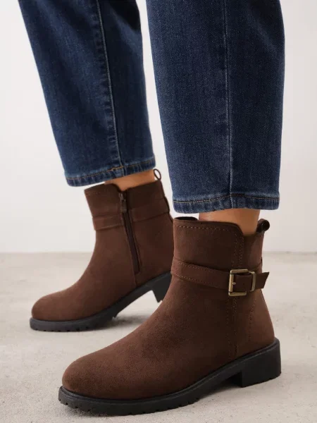 Botine maro