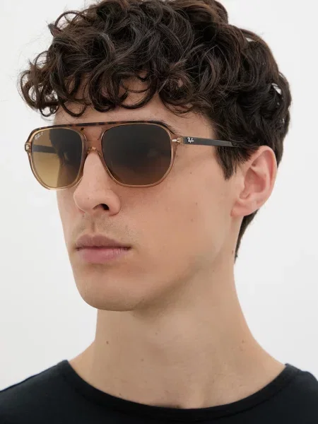 Ray-Ban ochelari de soare maro