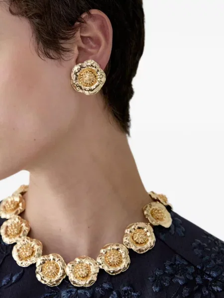 Cercei Carolina Herrera cu model floral