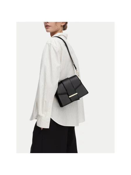 MEXX Rankinė juoda