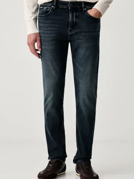BOSS jeansy slim fit P-Delaware granatowe
