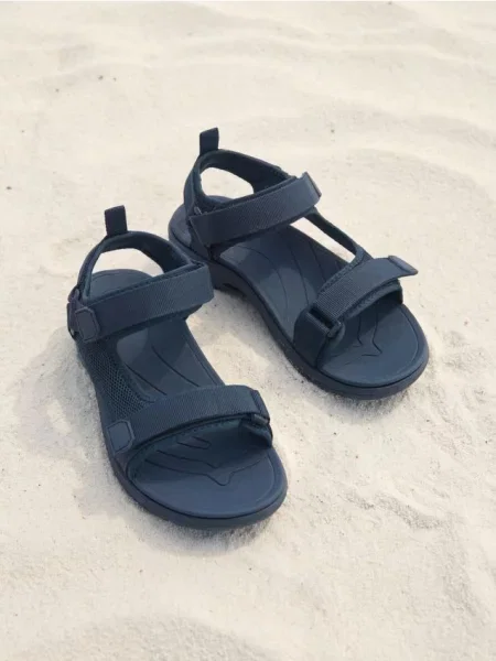 Reserved Sandale cu prindere cu scai bleumarin