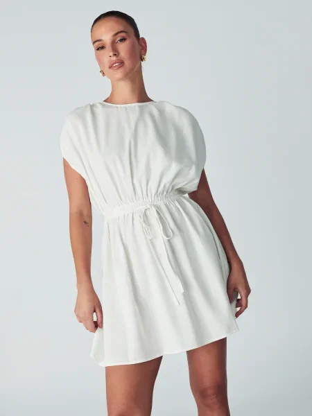 Willa Rochie Char' alb
