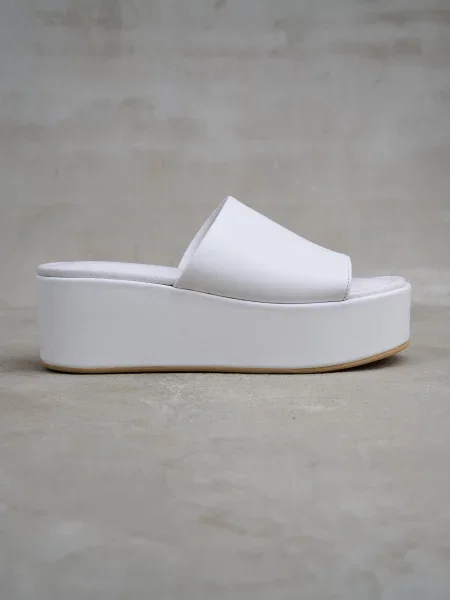 Сабо Emmelie Delage белые