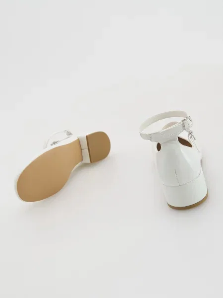 Лоферы Reserved белые