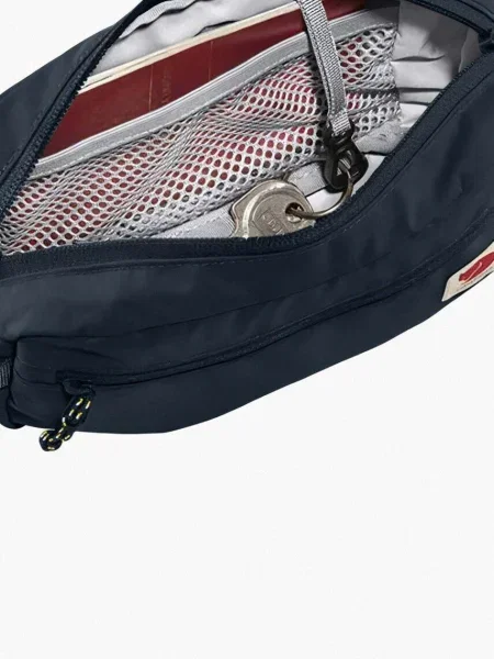 Saszetka nerka Fjällräven High Coast Hip l navy niebieska
