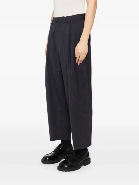 Pantaloni Croquis cu dungi plisate gri