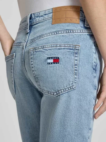 Proste jeansy o kroju straight fit z mieszanki bawełny model SOPHIE' Tommy Jeans