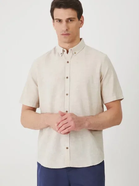 Ленена риза Medicine със стандартна кройка с яка с копче бежово