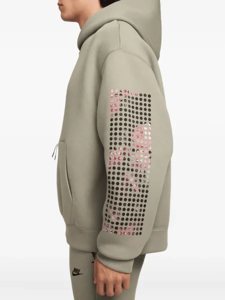 Běžecké fleecové tričko s potiskem Nike s potiskem černé