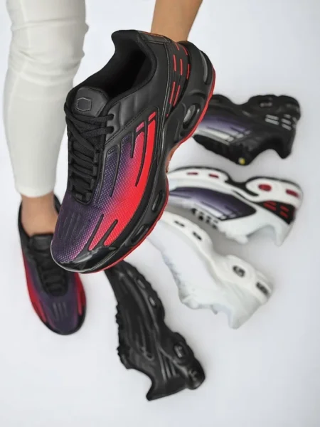 Sneakerși Resti negru