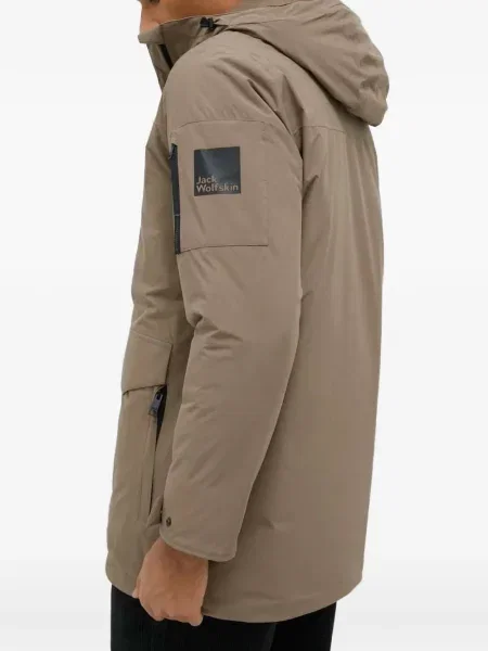 Geacă Jack Wolfskin cu glugă maro