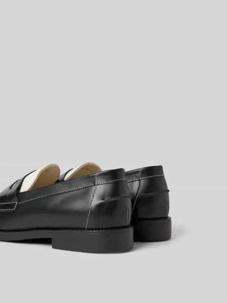 Loafersy z naturalnej skóry Duke & Dexter białe