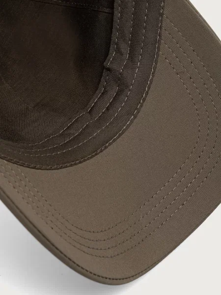 Кепка Guess