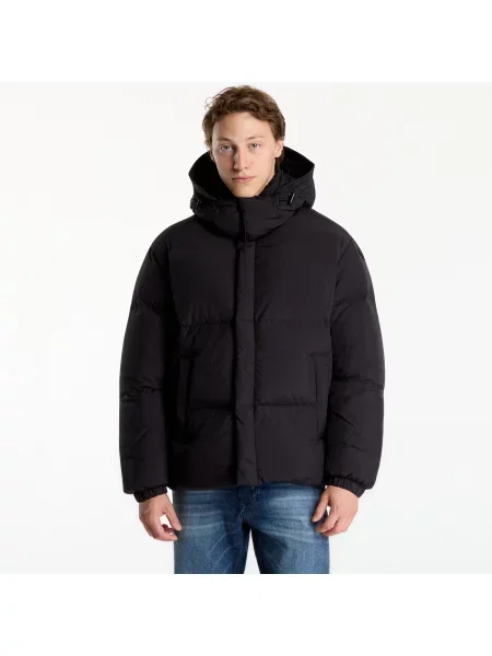 Пухено яке Diesel W-Rolfys-Wrd Jacket Black 50 черно
