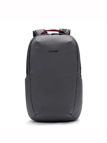 Переработанный рюкзак Pacsafe