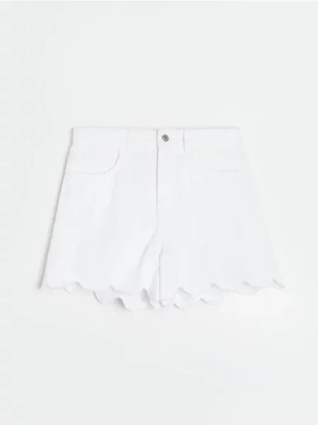 Джинсові шорти з вишитими деталями на штанині білий