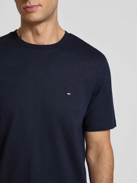 T-shirt z wyhaftowanym logo Tommy Hilfiger niebieska