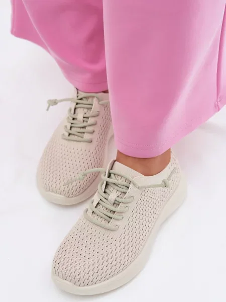 Sneakerși Evento bej