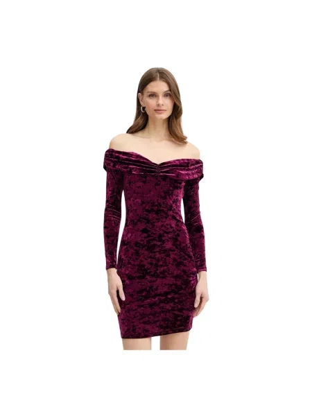 Sukienka Guess czerwona