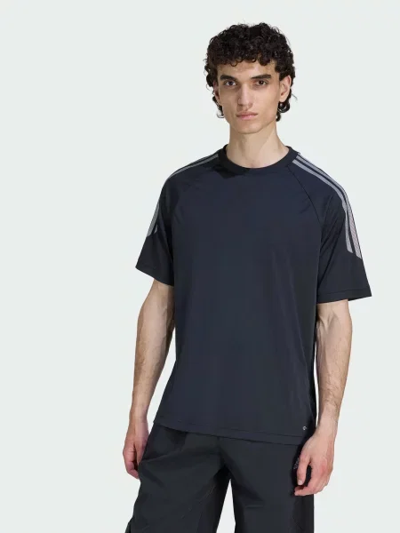 Переработанный футболка Adidas черная