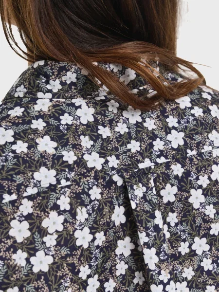 Сорочка Gant в квіточку з принтом