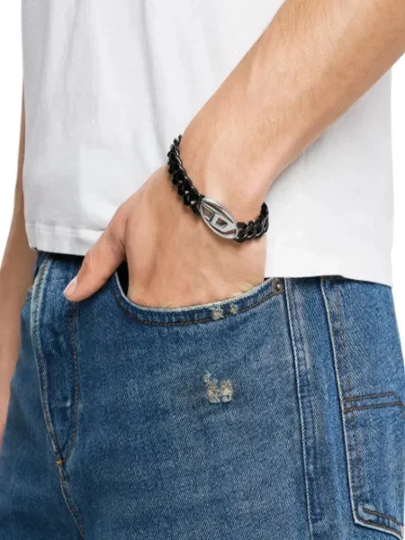 Diesel karperec fekete