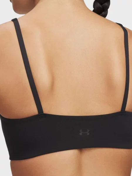 Спортивный топ Under Armour черный