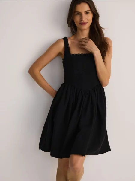 Reserved Мінісукня з додаванням льону чорний